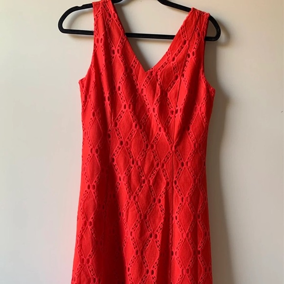 T Tahari Dress... 👗👗👗 - Picture 2 of 6